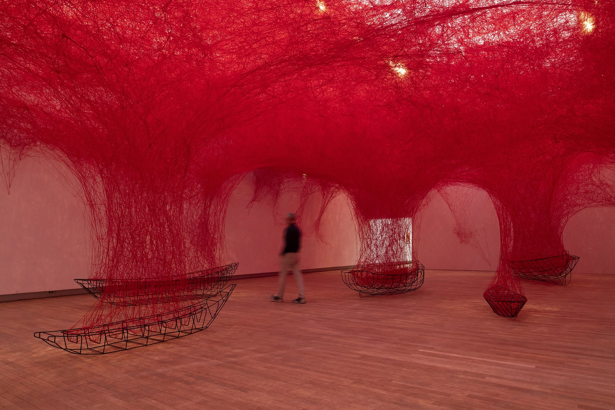 CHIHARU SHIOTA–塩田千春